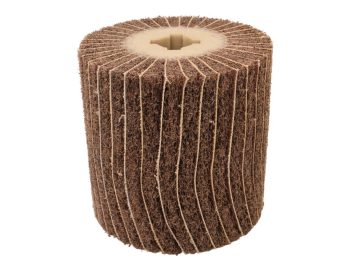 120 grit interleaved keyway flap wheel for surface blending and satin finishing